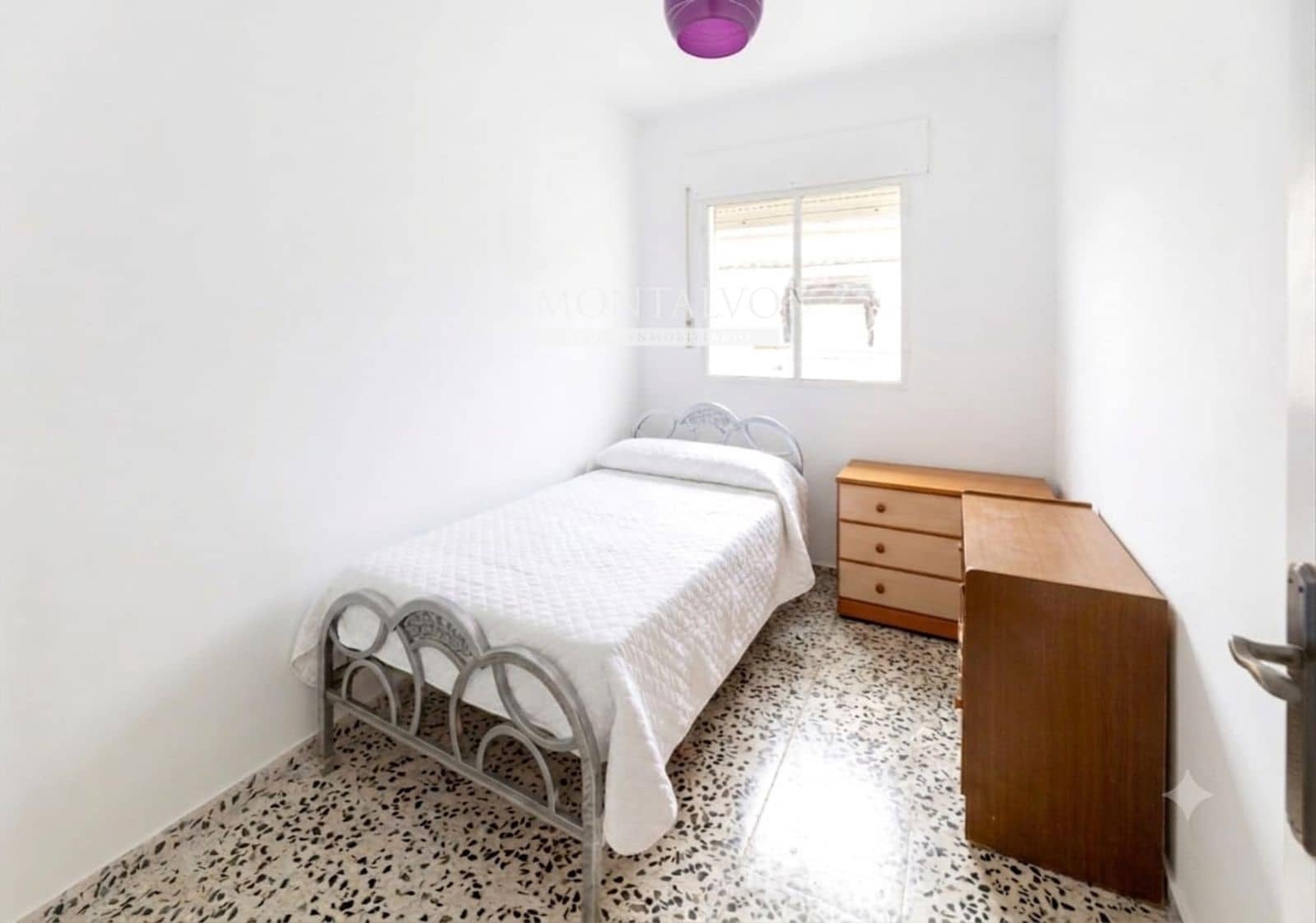 4 bedroom Flat for sale in Atarfe - € 107,000 (Ref: 9969114)