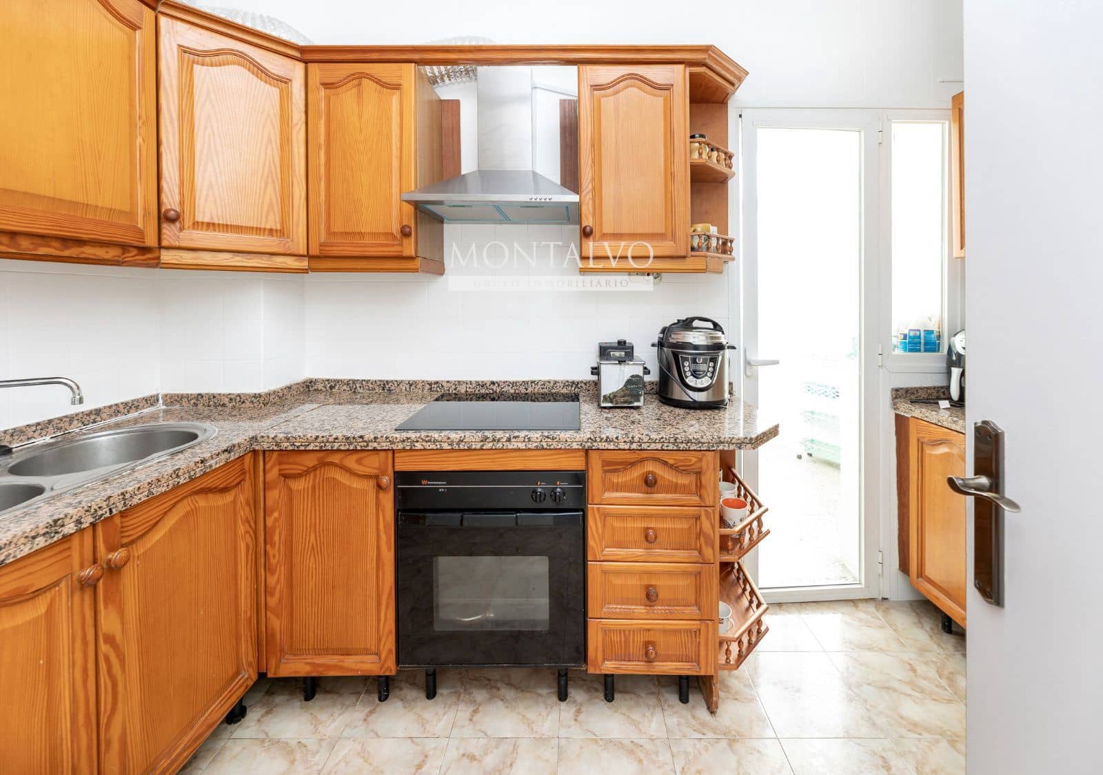 4 bedroom Flat for sale in Atarfe - € 107,000 (Ref: 9969114)
