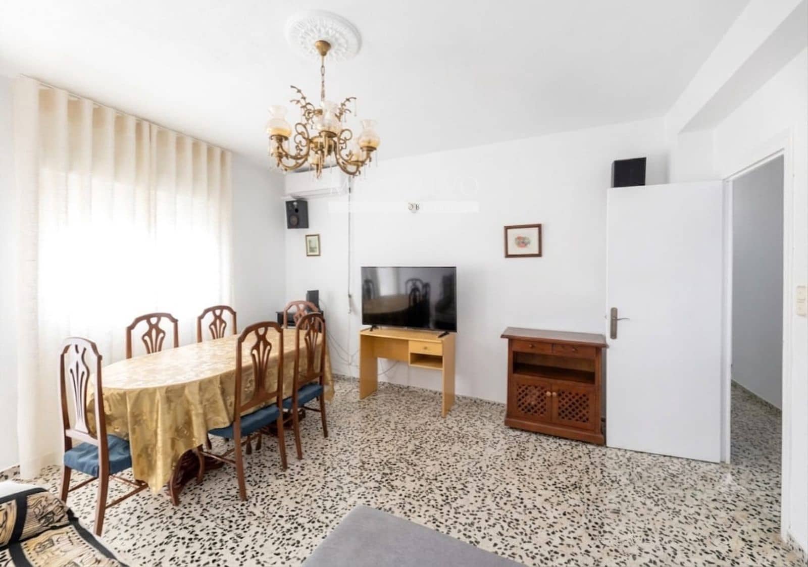 4 bedroom Flat for sale in Atarfe - € 107,000 (Ref: 9969114)