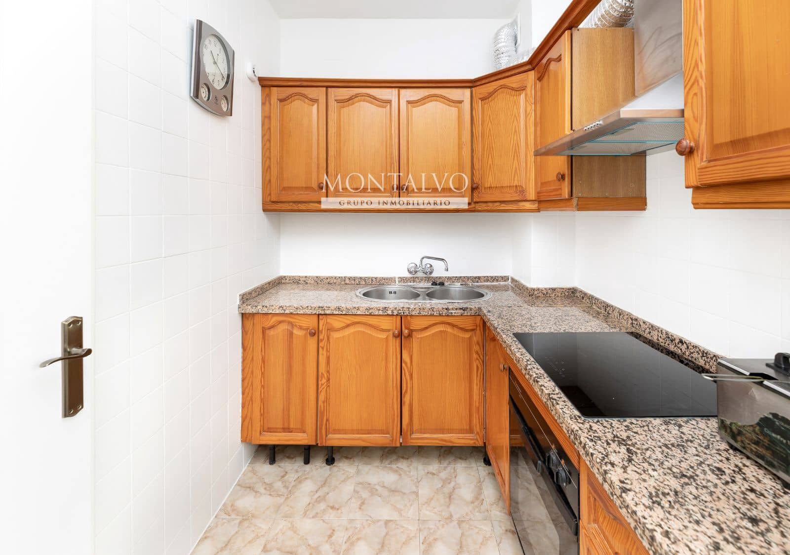 4 bedroom Flat for sale in Atarfe - € 107,000 (Ref: 9969114)