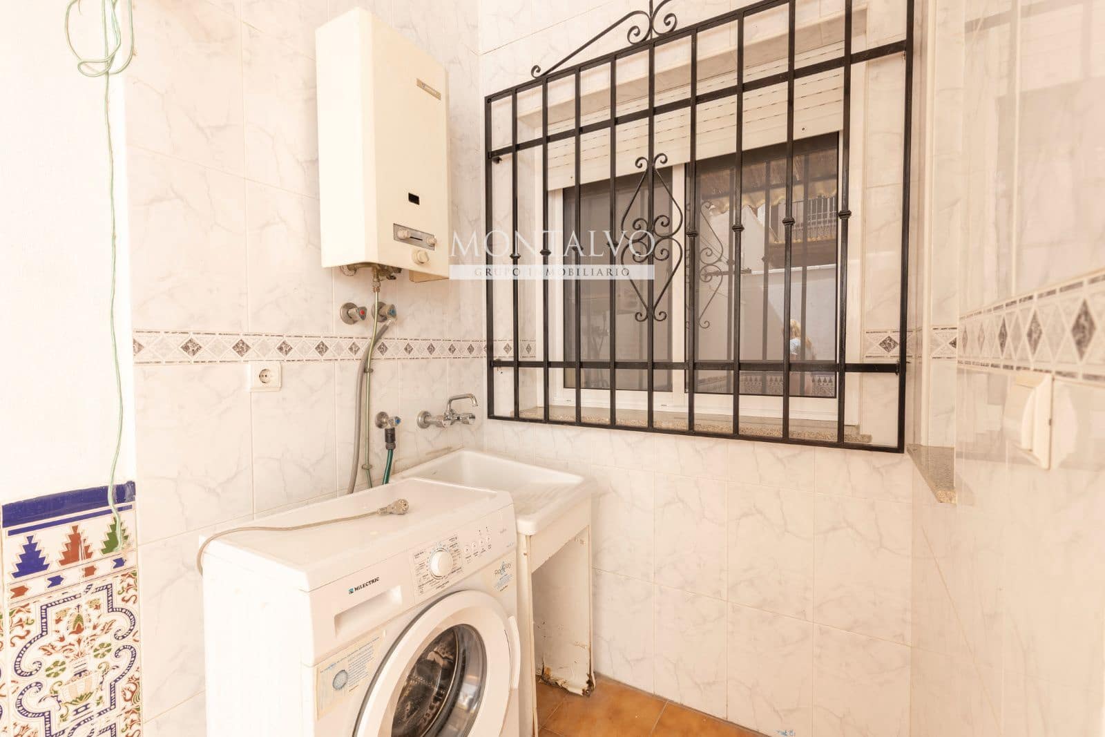 2 bedroom Flat for sale in Atarfe - € 129,900 (Ref: 9976016)