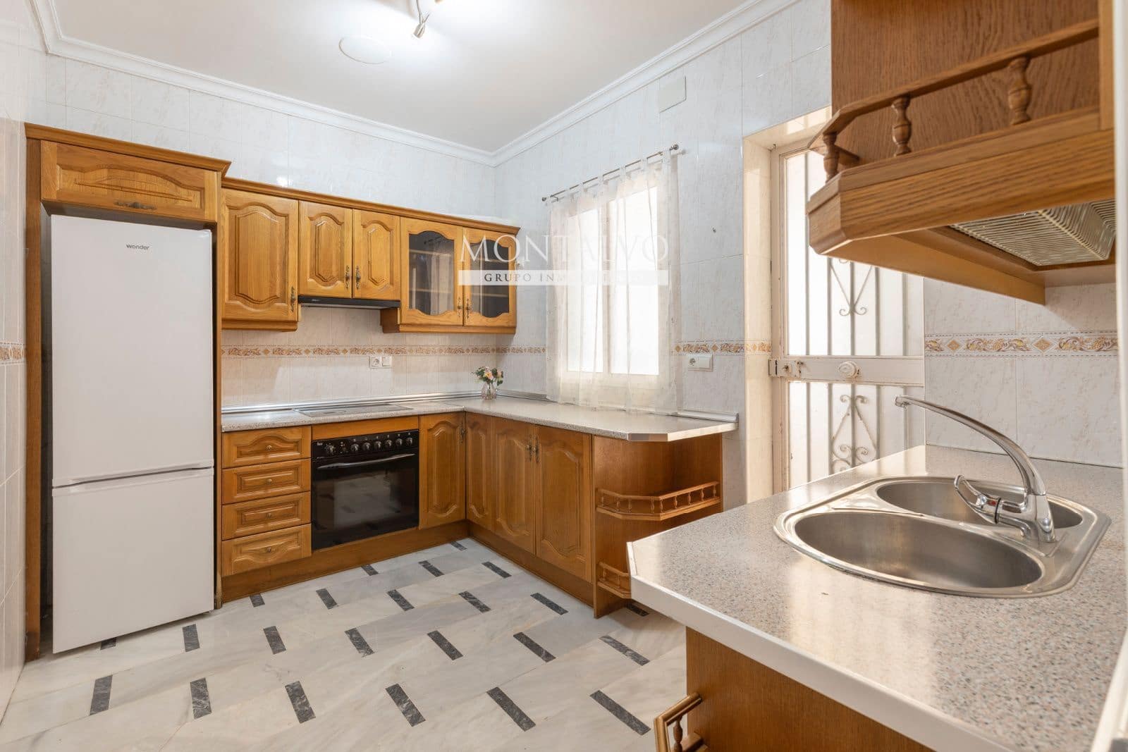 2 bedroom Flat for sale in Atarfe - € 129,900 (Ref: 9976016)