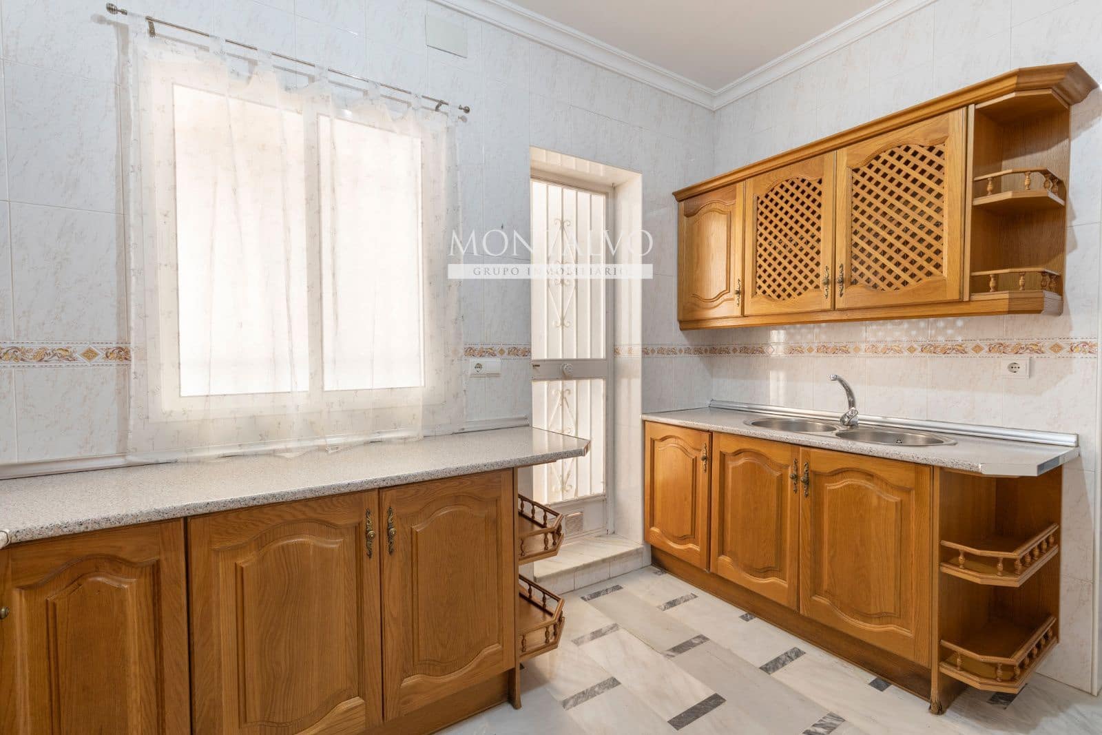 2 bedroom Flat for sale in Atarfe - € 129,900 (Ref: 9976016)