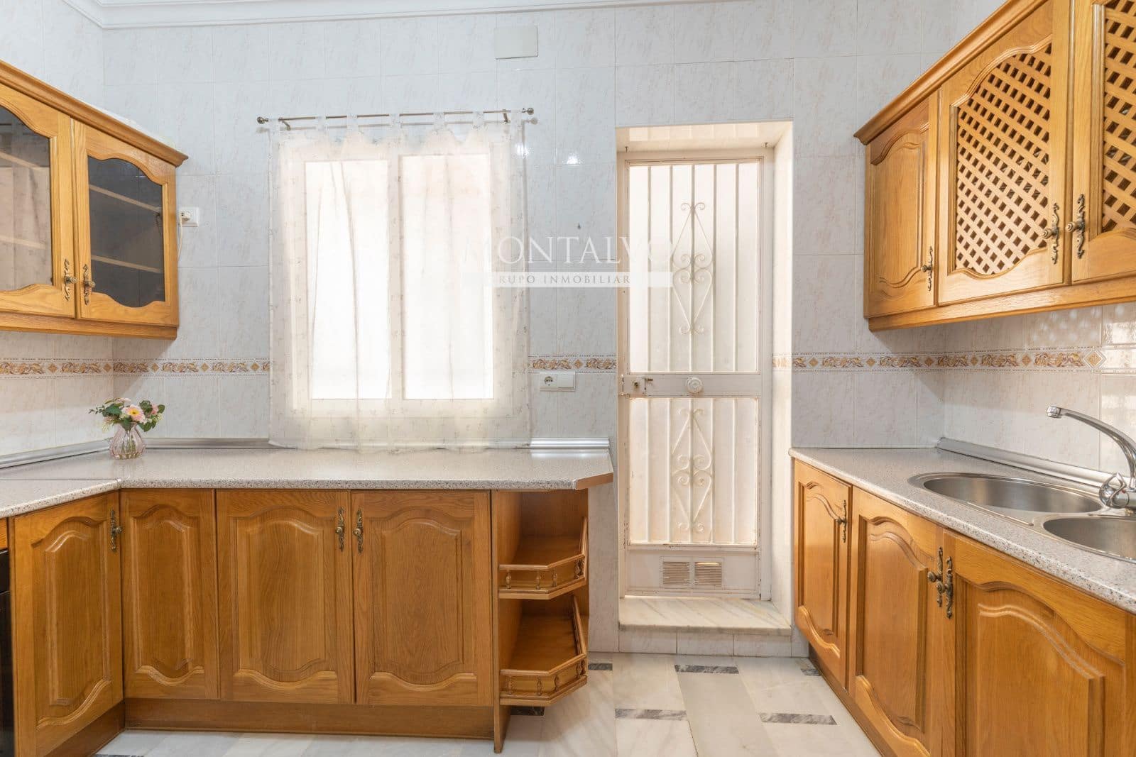 2 bedroom Flat for sale in Atarfe - € 129,900 (Ref: 9976016)