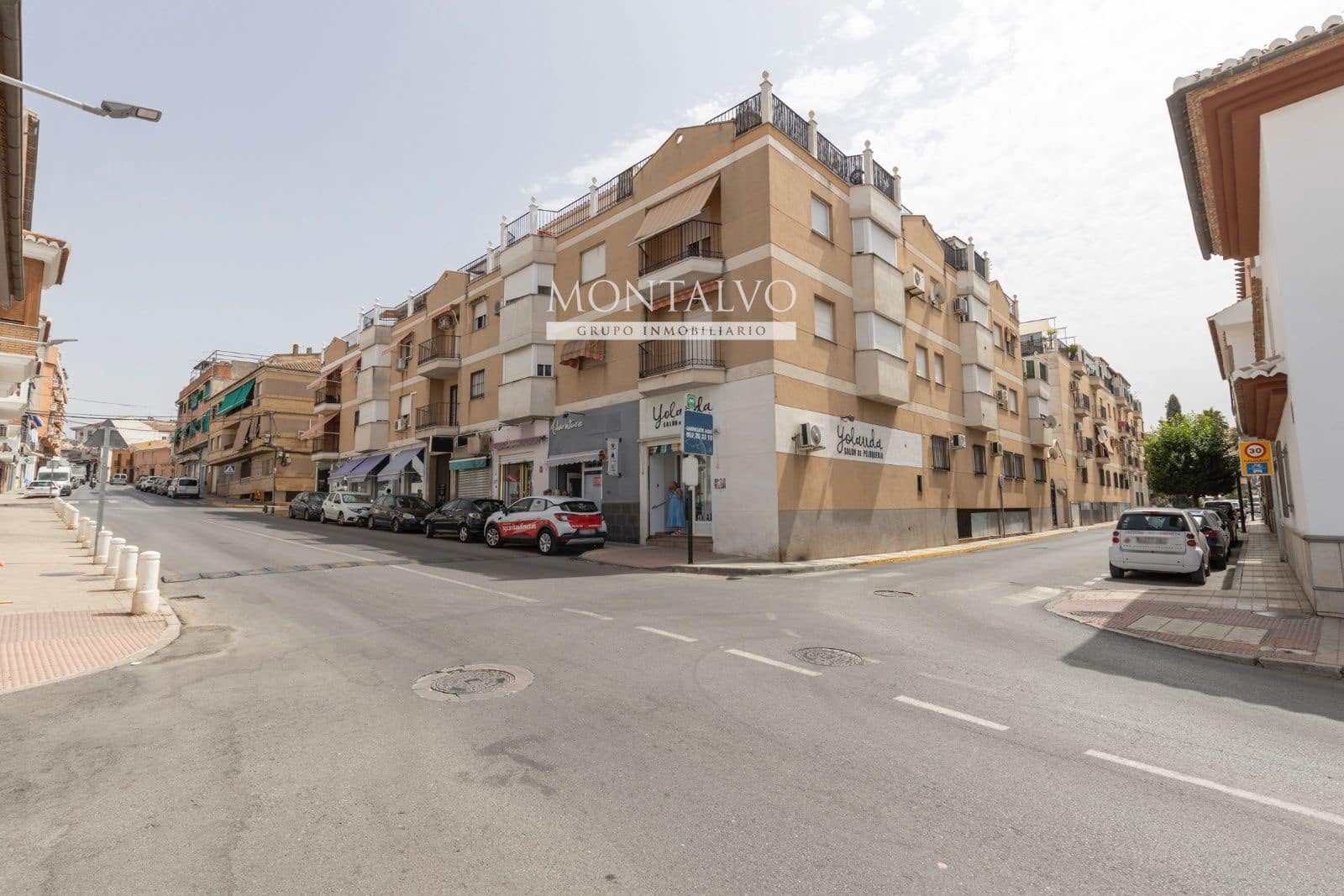 2 bedroom Flat for sale in Atarfe - € 129,900 (Ref: 9976016)