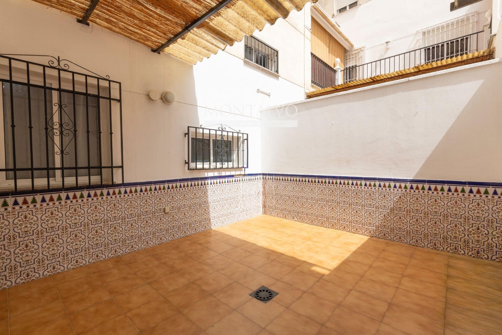 2 bedroom Flat for sale in Atarfe - € 129,900 (Ref: 9976016)