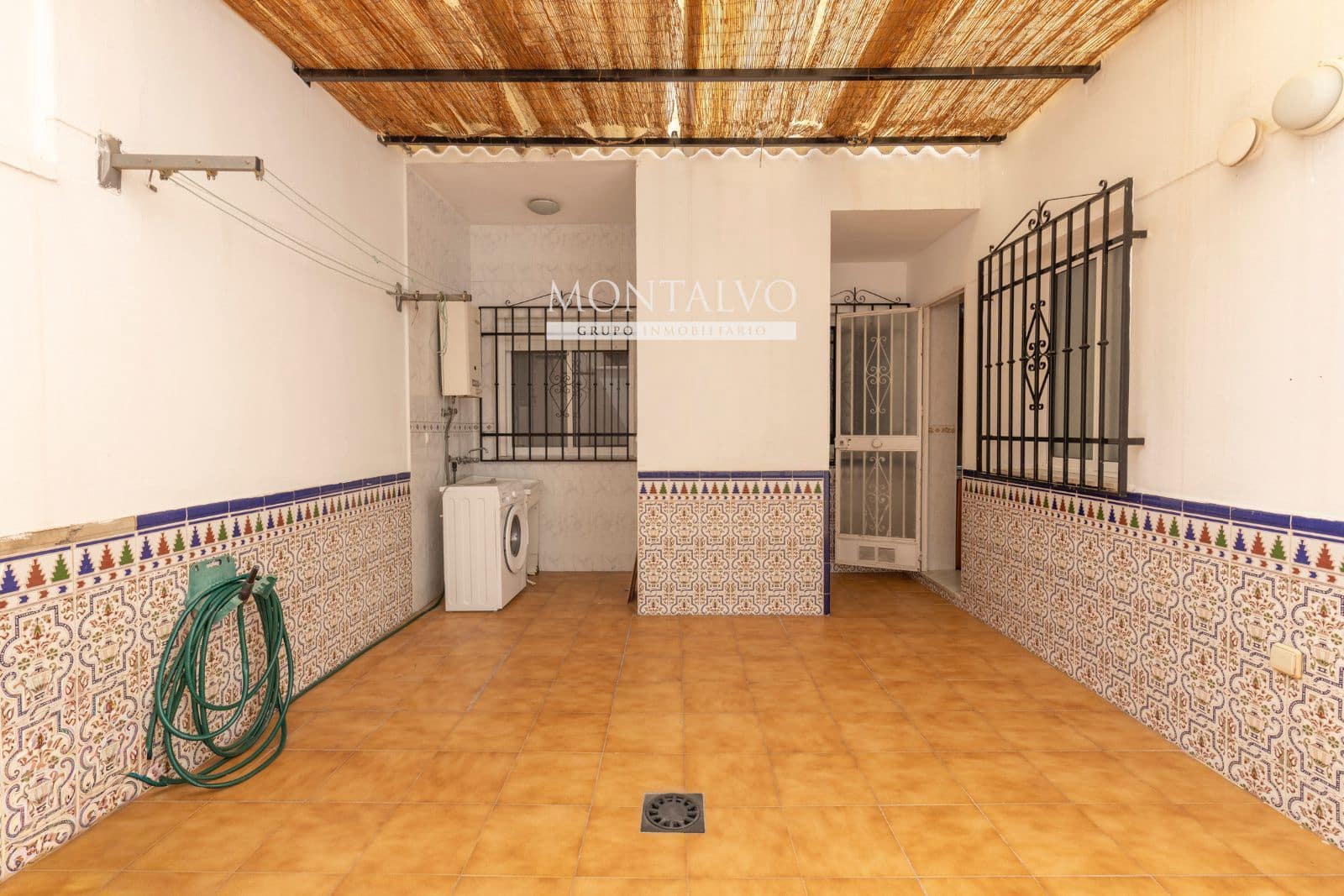 2 bedroom Flat for sale in Atarfe - € 129,900 (Ref: 9976016)