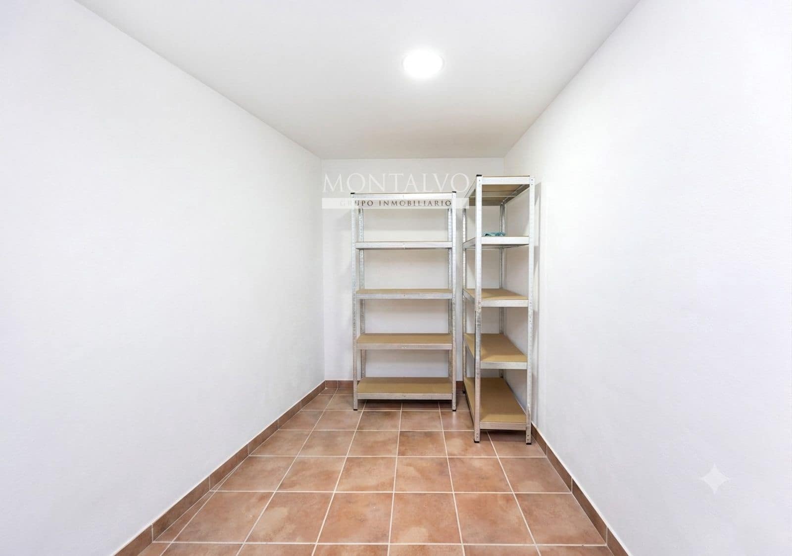 Chalet de 3 habitaciones en Pinos Puente en venta con piscina garaje - 303.000 € (Ref: 9977932)