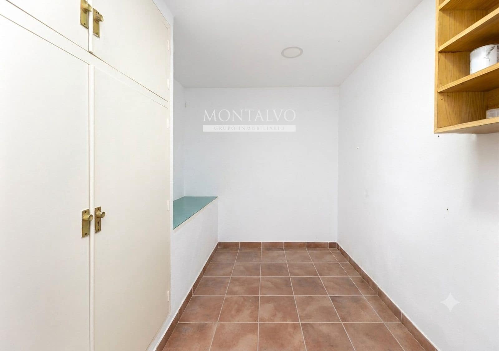 Chalet de 3 habitaciones en Pinos Puente en venta con piscina garaje - 303.000 € (Ref: 9977932)