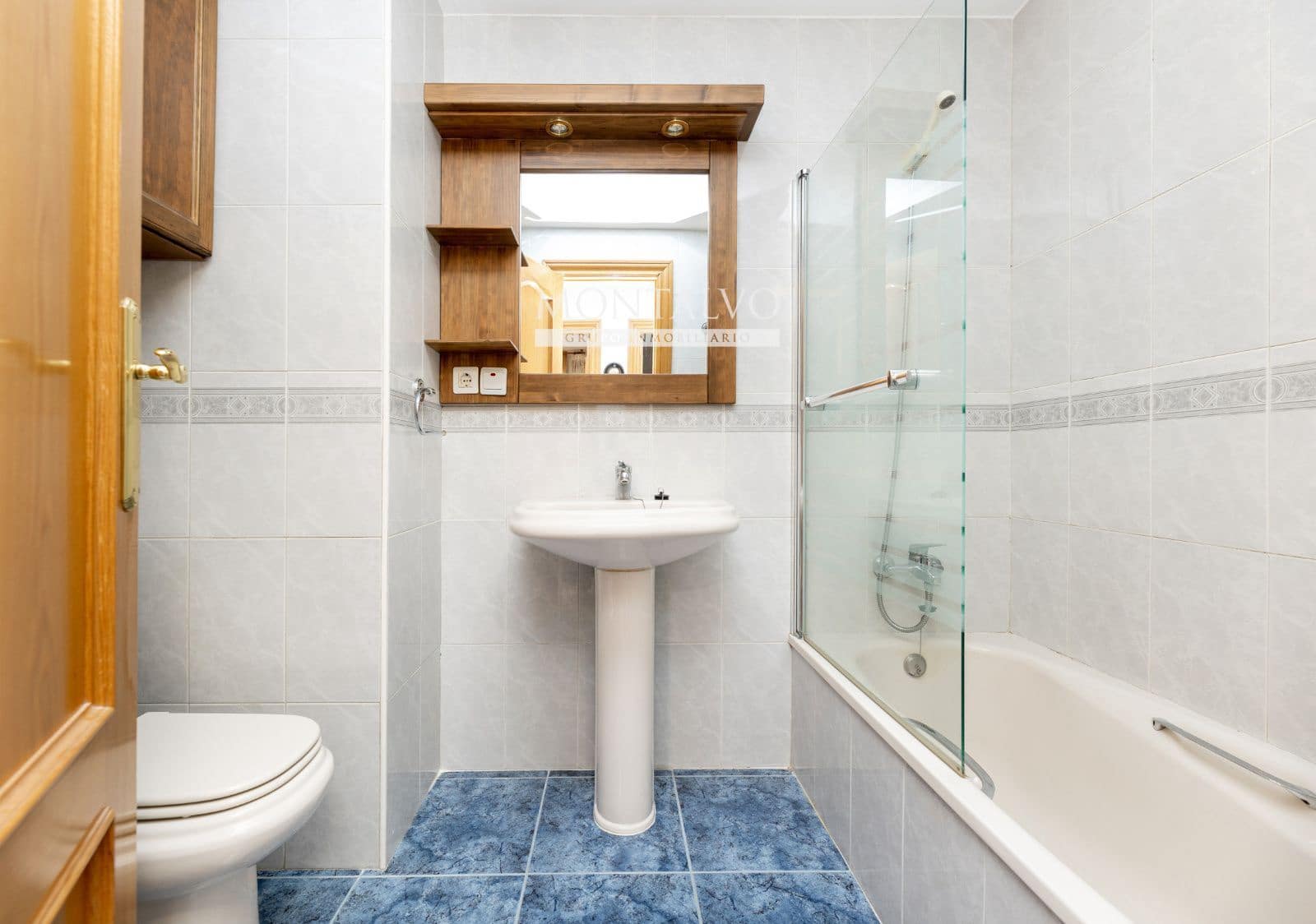 3 bedroom Flat for rent in Granada city - € 1,150 (Ref: 9983800)