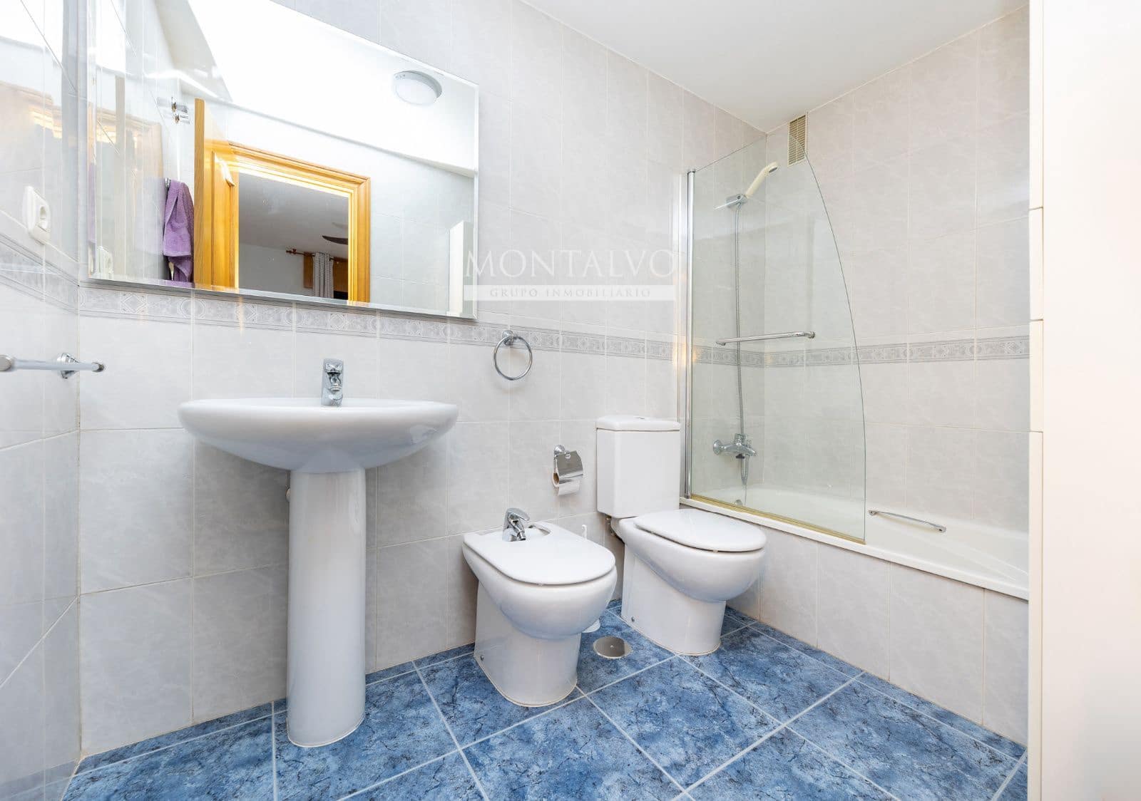 3 bedroom Flat for rent in Granada city - € 1,150 (Ref: 9983800)