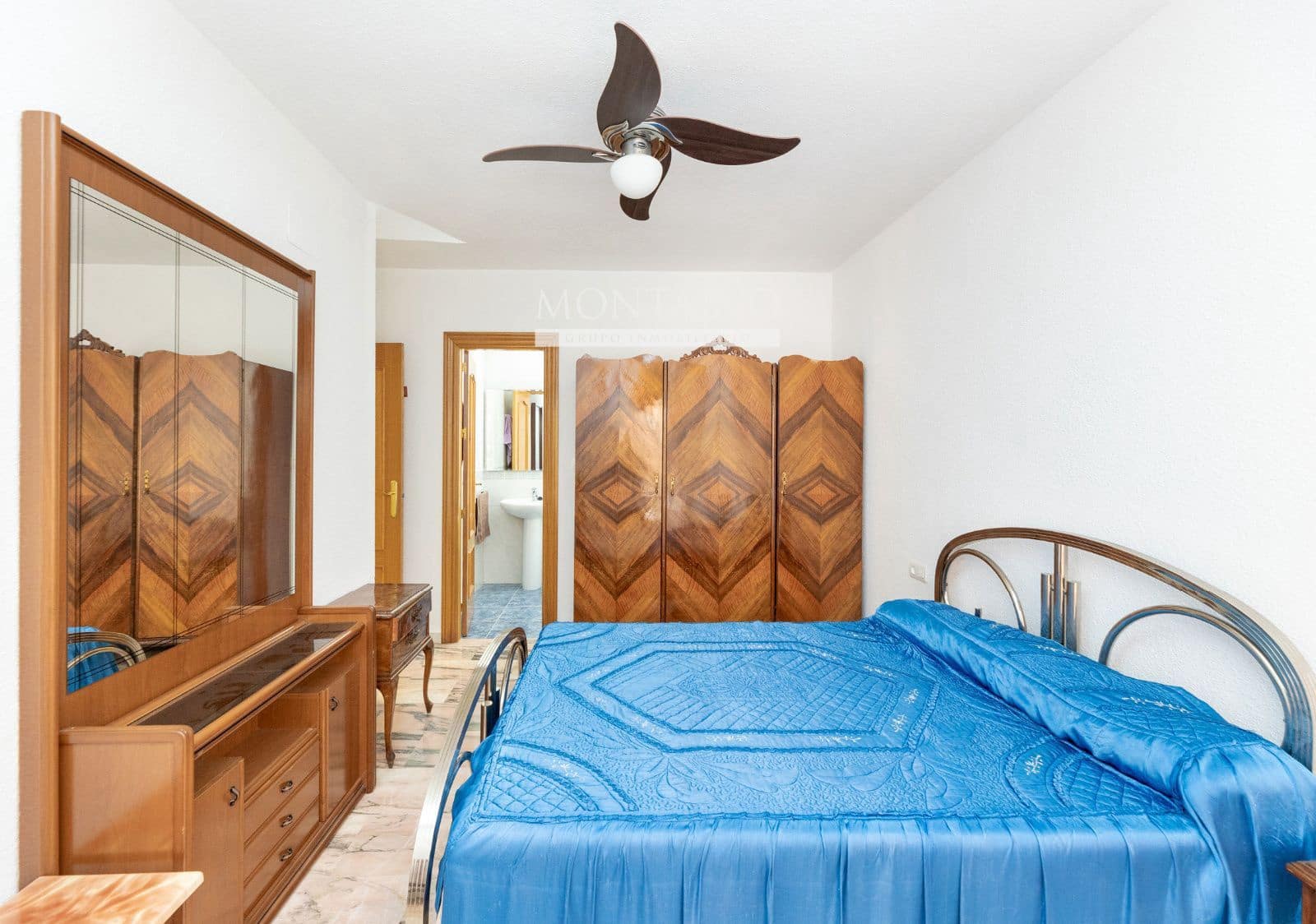 3 bedroom Flat for rent in Granada city - € 1,150 (Ref: 9983800)