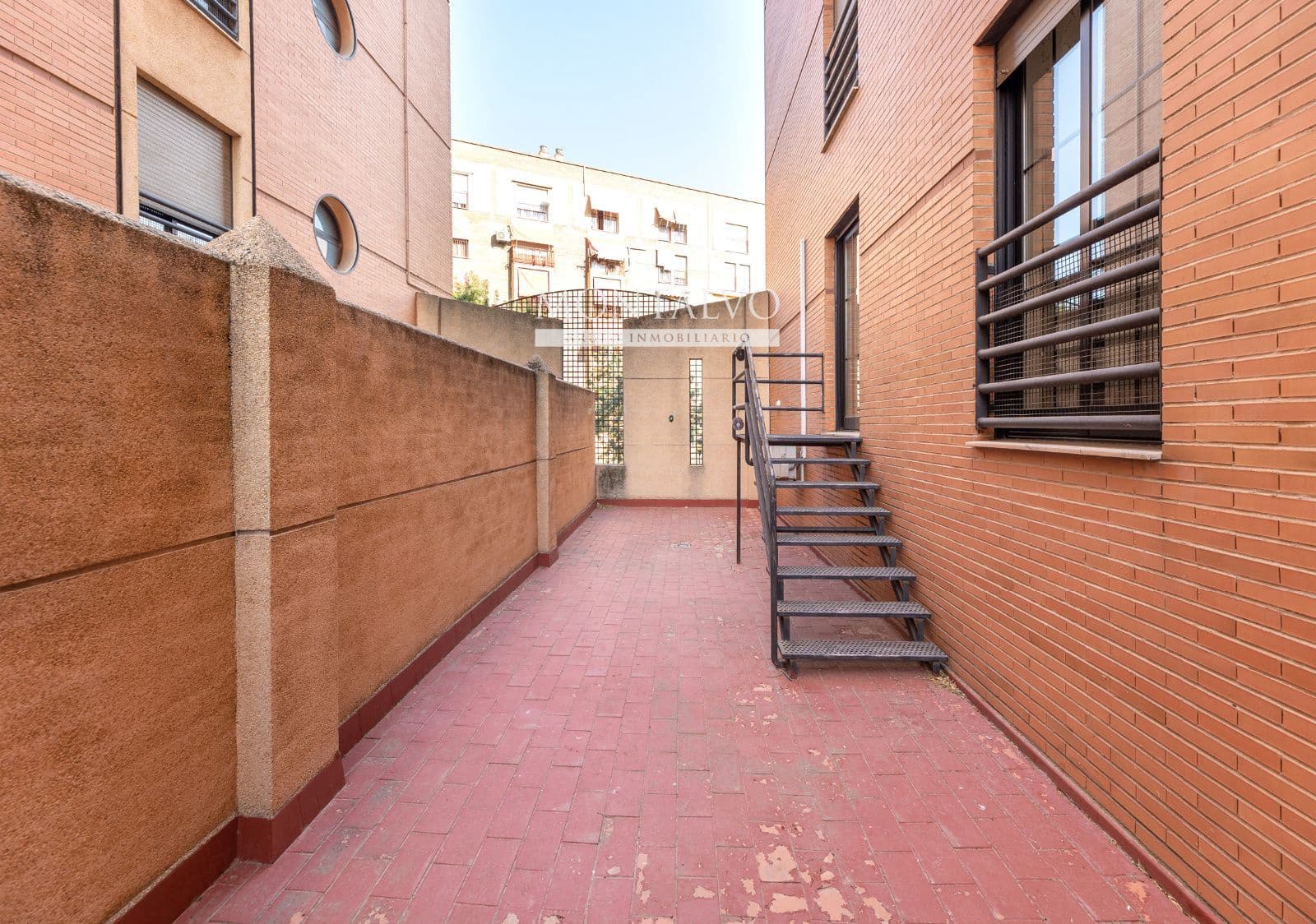 3 bedroom Flat for rent in Granada city - € 1,150 (Ref: 9983800)