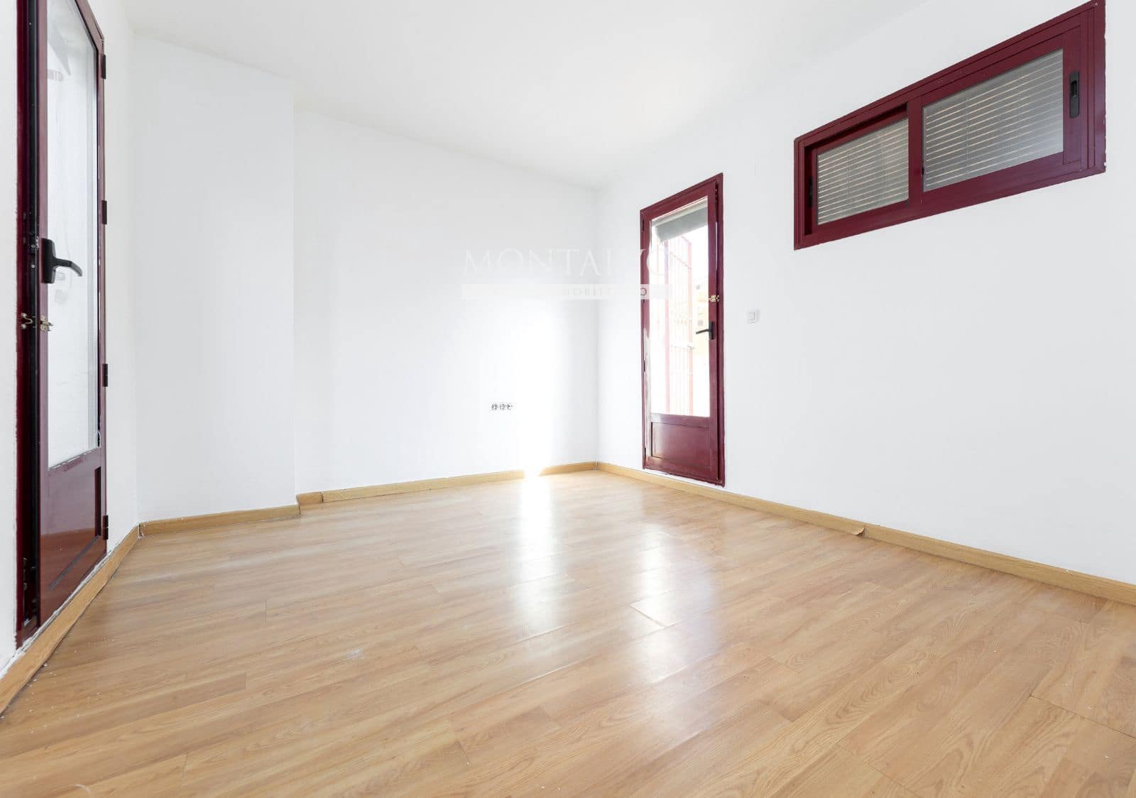 4 sovrum Villa till salu i Atarfe med garage - 219 900 € (Ref: 9986220)