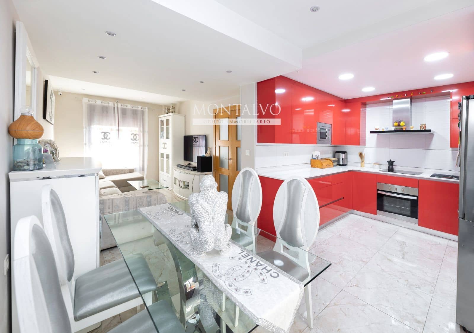 4 sovrum Villa till salu i Atarfe med garage - 219 900 € (Ref: 9986220)