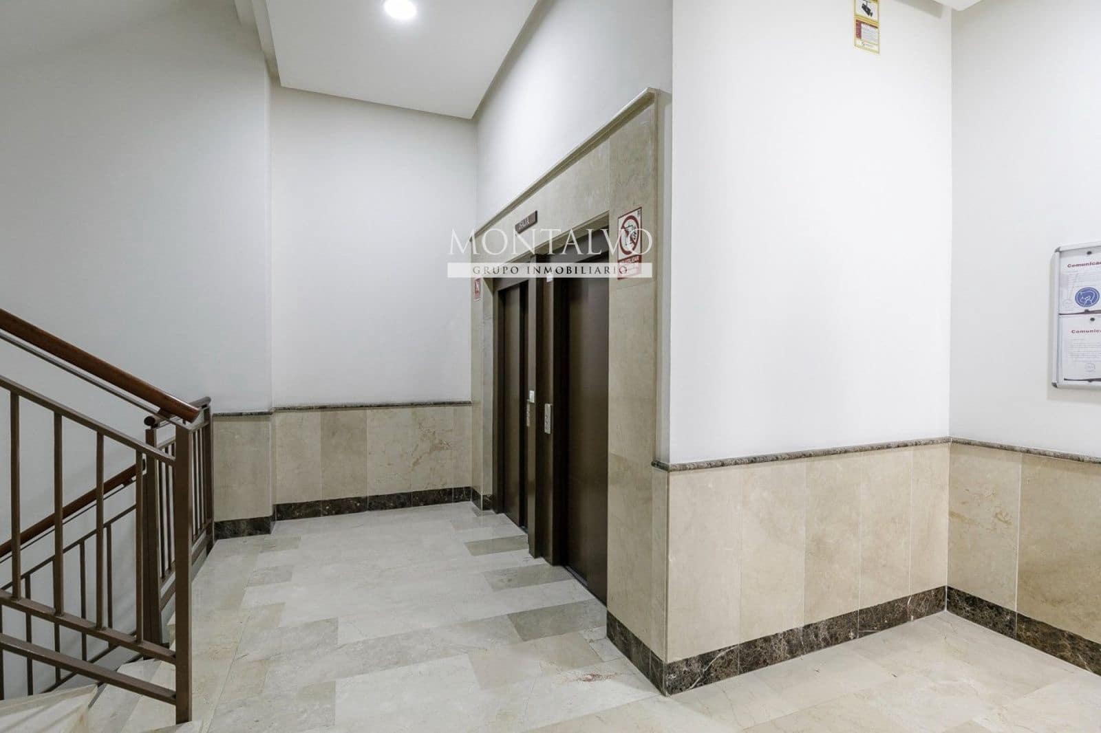 Appartement de 3 chambres à louer à Atarfe avec garage - 750 € (Ref: 9991995)