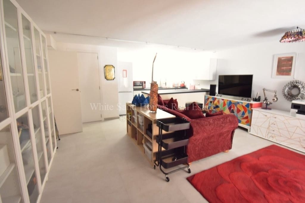 4 bedroom Villa for sale in La Drova with pool garage - € 445,000 (Ref: 10036237)