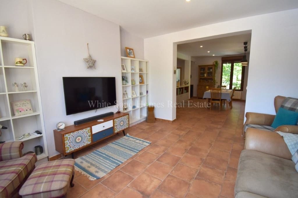 6 bedroom Villa for sale in Barx with pool garage - € 675,000 (Ref: 10036238)