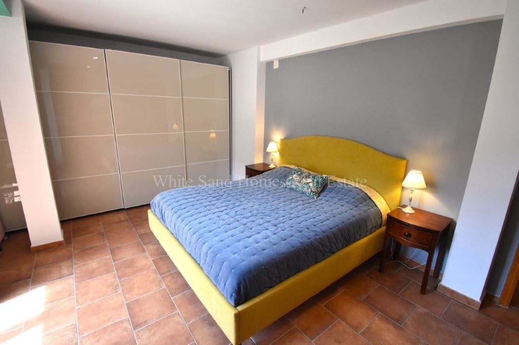 6 bedroom Villa for sale in Barx with pool garage - € 675,000 (Ref: 10036238)