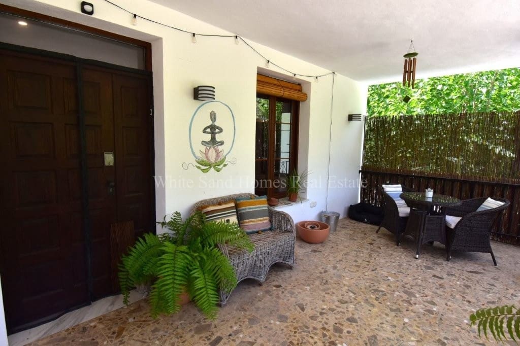 6 bedroom Villa for sale in Barx with pool garage - € 675,000 (Ref: 10036238)