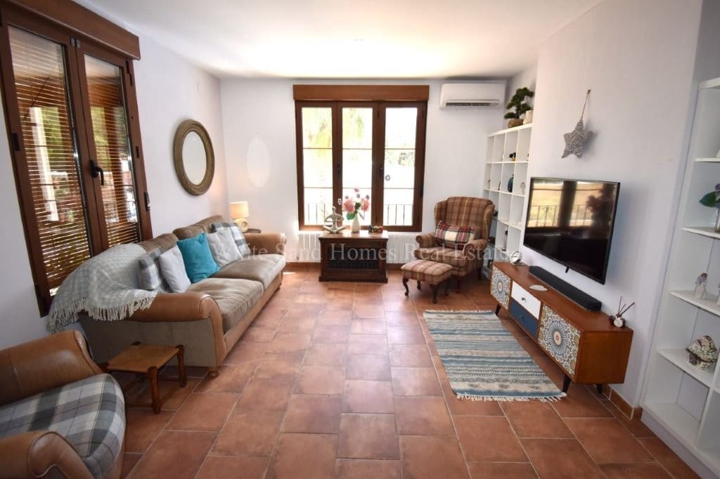 6 bedroom Villa for sale in Barx with pool garage - € 675,000 (Ref: 10036238)