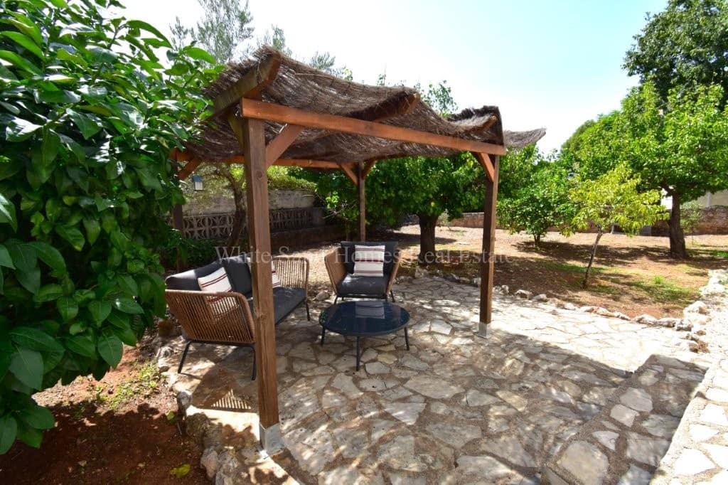 6 bedroom Villa for sale in Barx with pool garage - € 675,000 (Ref: 10036238)