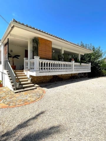 6 bedroom Villa for sale in Barx with pool garage - € 675,000 (Ref: 10036238)