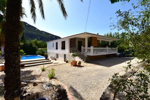 6 bedroom Villa for sale in Barx with pool garage - € 675,000 (Ref: 10036238)