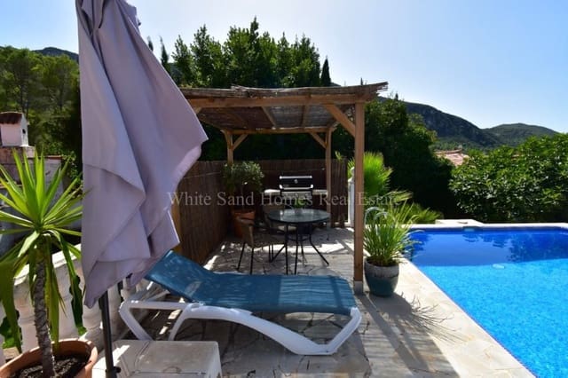 6 bedroom Villa for sale in Barx with pool garage - € 675,000 (Ref: 10036238)