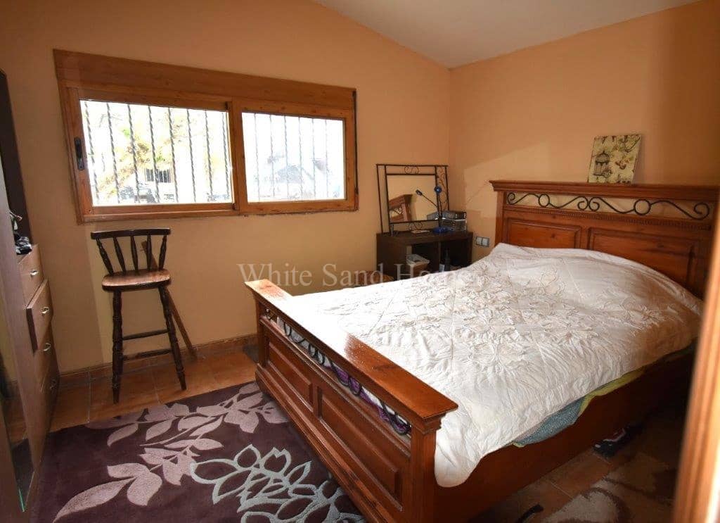 4 soveværelse Villa til salg i La Pobla del Duc - € 189.950 (Ref: 8230006)