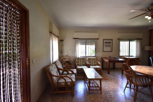 Chalet de 4 habitaciones en Simat de la Valldigna en venta con piscina - 262.000 € (Ref: 8422514)