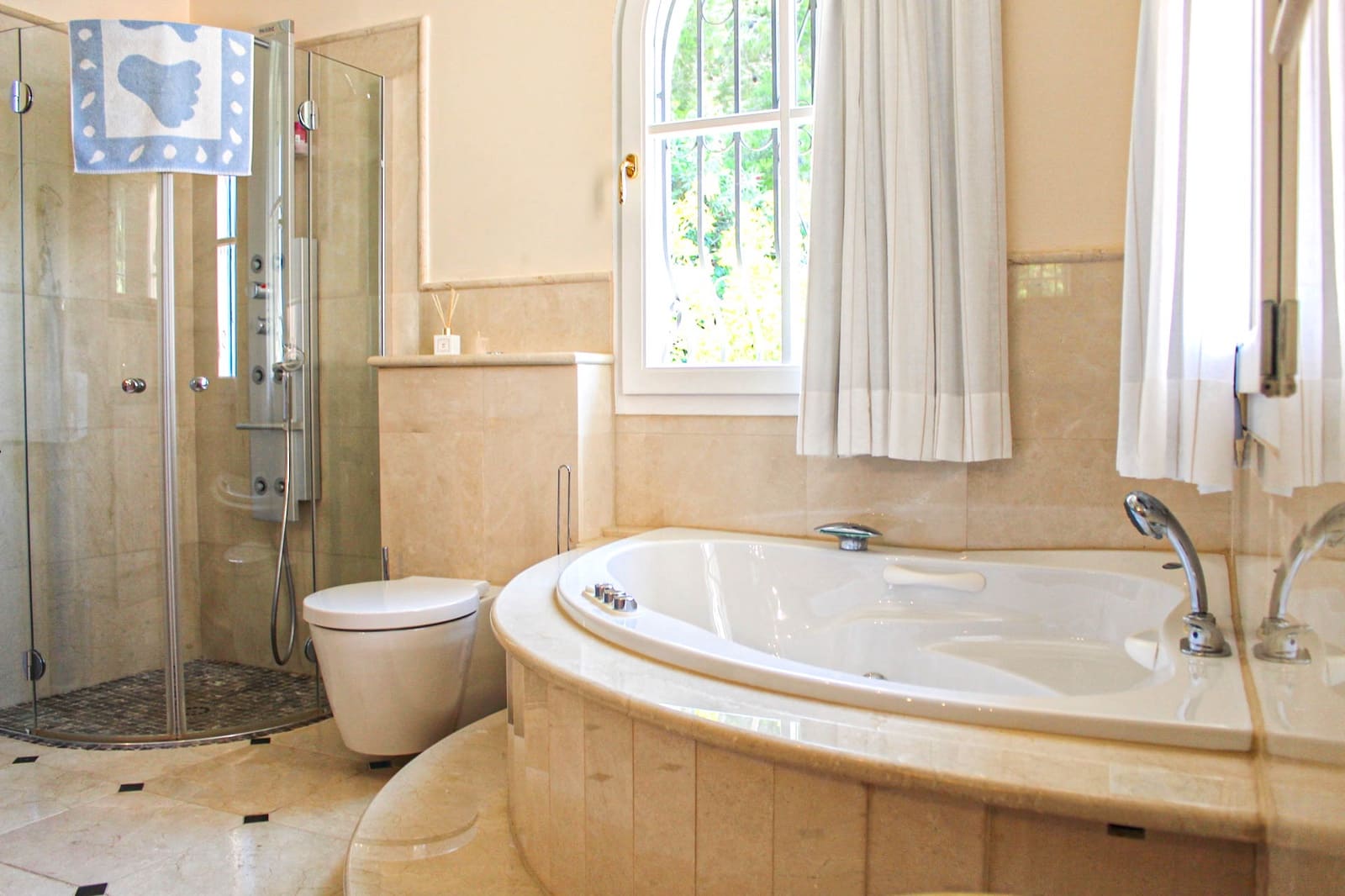 5 sovrum Villa till salu i Pedreguer med pool garage - 1 599 000 € (Ref: 8828860)