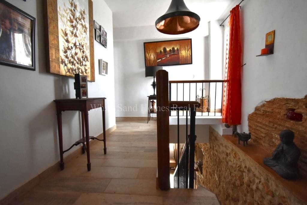 4 soveværelse Finca/Landehus til salg i Oliva de Merida med swimmingpool garage - € 499.000 (Ref: 8845649)