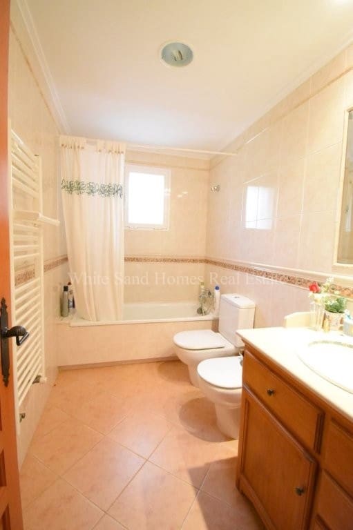 4 bedroom Villa for sale in Real de Gandia with pool garage - € 399,999 (Ref: 9356884)