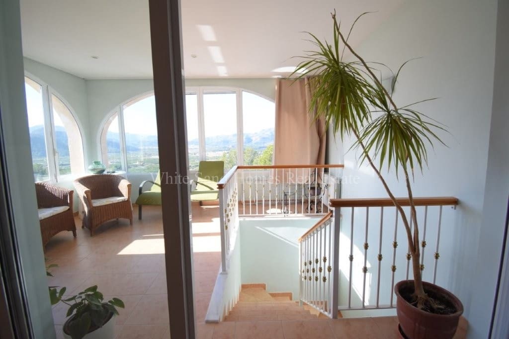 4 bedroom Villa for sale in Real de Gandia with pool garage - € 399,999 (Ref: 9356884)