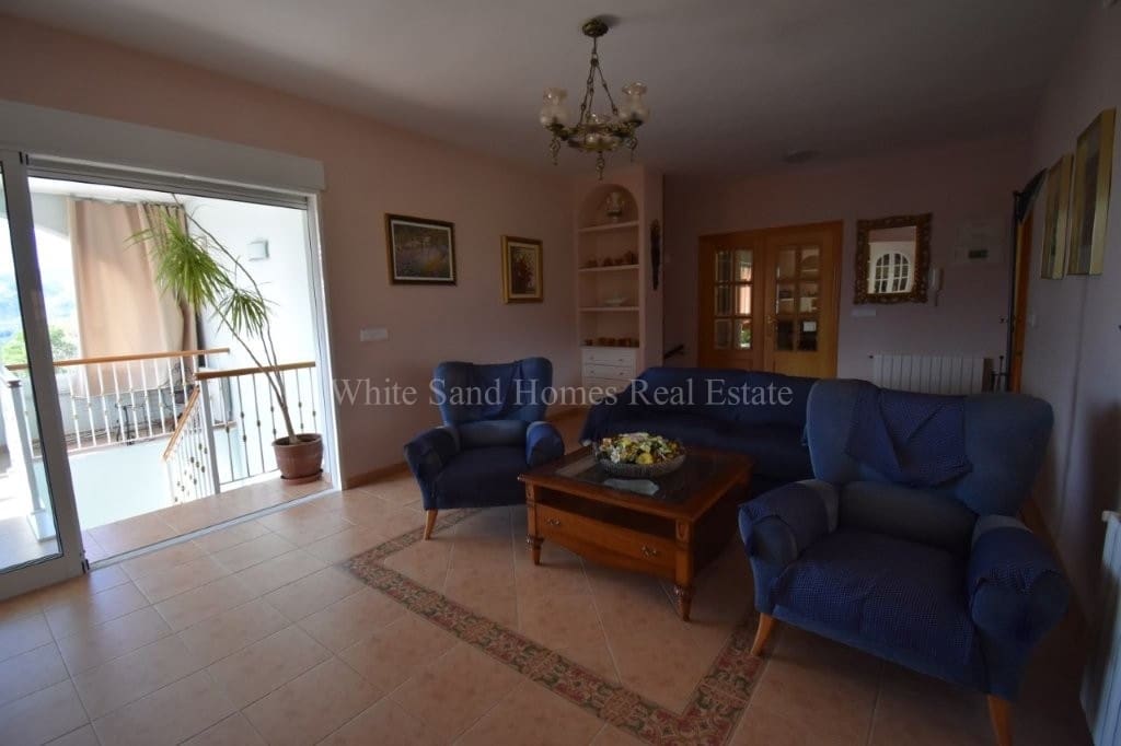 4 bedroom Villa for sale in Real de Gandia with pool garage - € 399,999 (Ref: 9356884)