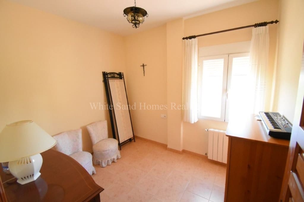 4 bedroom Villa for sale in Real de Gandia with pool garage - € 399,999 (Ref: 9356884)