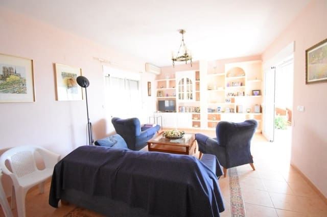 4 bedroom Villa for sale in Real de Gandía with pool garage - € 399,999 (Ref: 9356884)