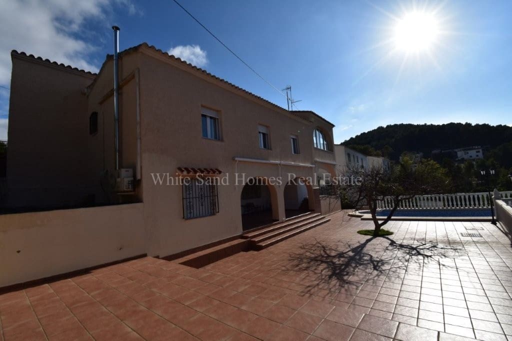 4 bedroom Villa for sale in Real de Gandia with pool garage - € 399,999 (Ref: 9356884)