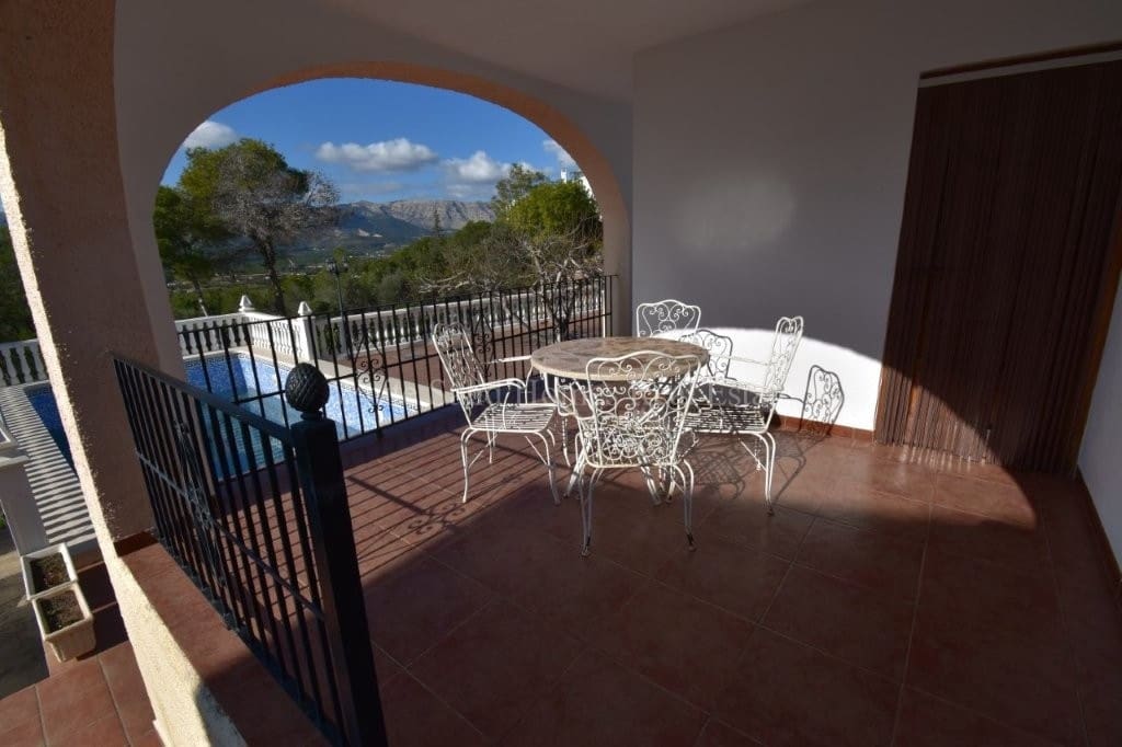 4 bedroom Villa for sale in Real de Gandia with pool garage - € 399,999 (Ref: 9356884)