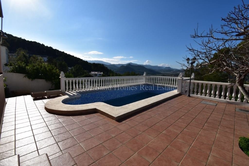 4 bedroom Villa for sale in Real de Gandia with pool garage - € 399,999 (Ref: 9356884)
