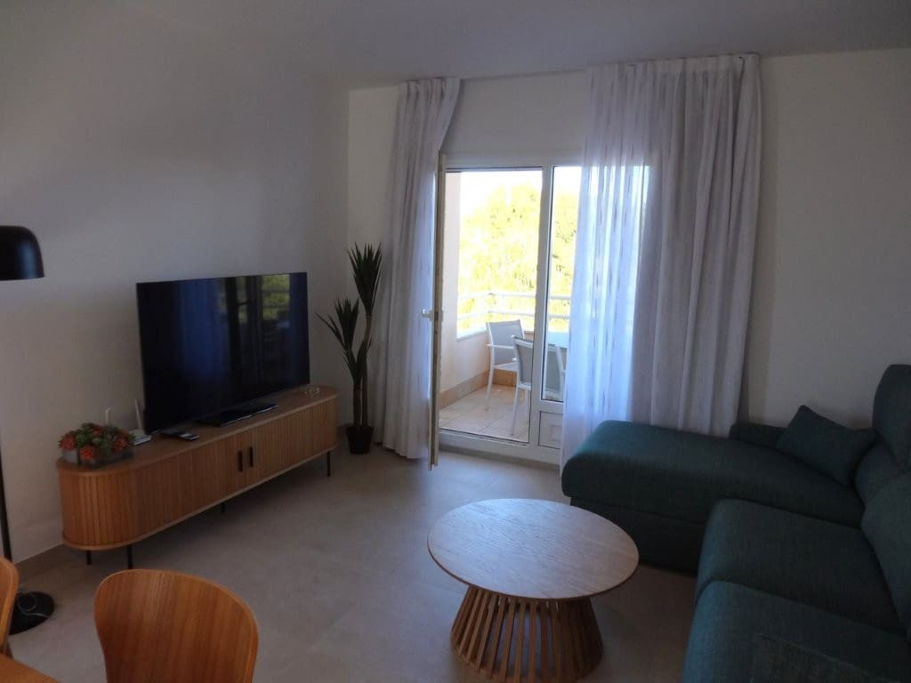 2 bedroom Apartment for sale in Oliva with pool garage - € 495,000 (Ref: 9480687)