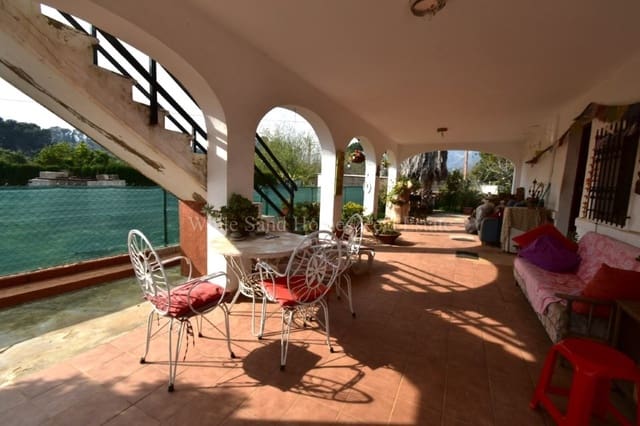 3 slaapkamer Villa te koop in Marchuquera, Gandia met zwembad garage - € 152.000 (Ref: 9646237)