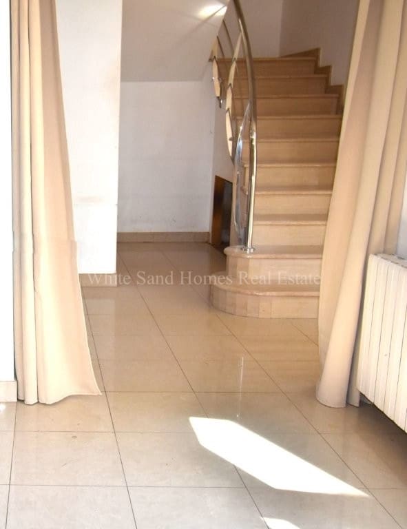 4 sypialnia Willa na sprzedaż w Palma de Gandia z basenem garażem - 339 000 € (Ref: 9679259)