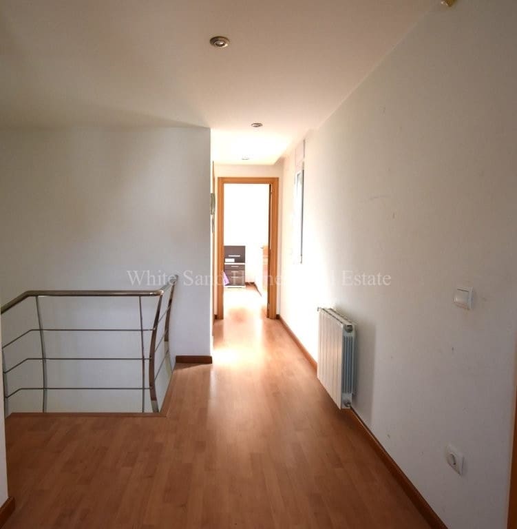 4 sypialnia Willa na sprzedaż w Palma de Gandia z basenem garażem - 339 000 € (Ref: 9679259)