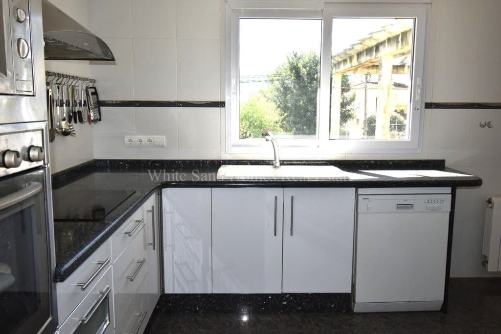 4 sypialnia Willa na sprzedaż w Palma de Gandia z basenem garażem - 339 000 € (Ref: 9679259)