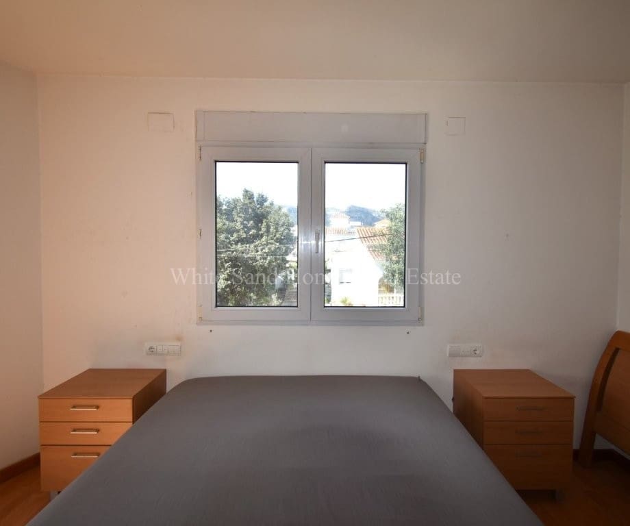 4 sypialnia Willa na sprzedaż w Palma de Gandia z basenem garażem - 339 000 € (Ref: 9679259)