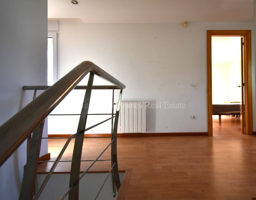 4 sypialnia Willa na sprzedaż w Palma de Gandia z basenem garażem - 339 000 € (Ref: 9679259)