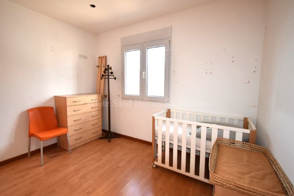 4 sypialnia Willa na sprzedaż w Palma de Gandia z basenem garażem - 339 000 € (Ref: 9679259)