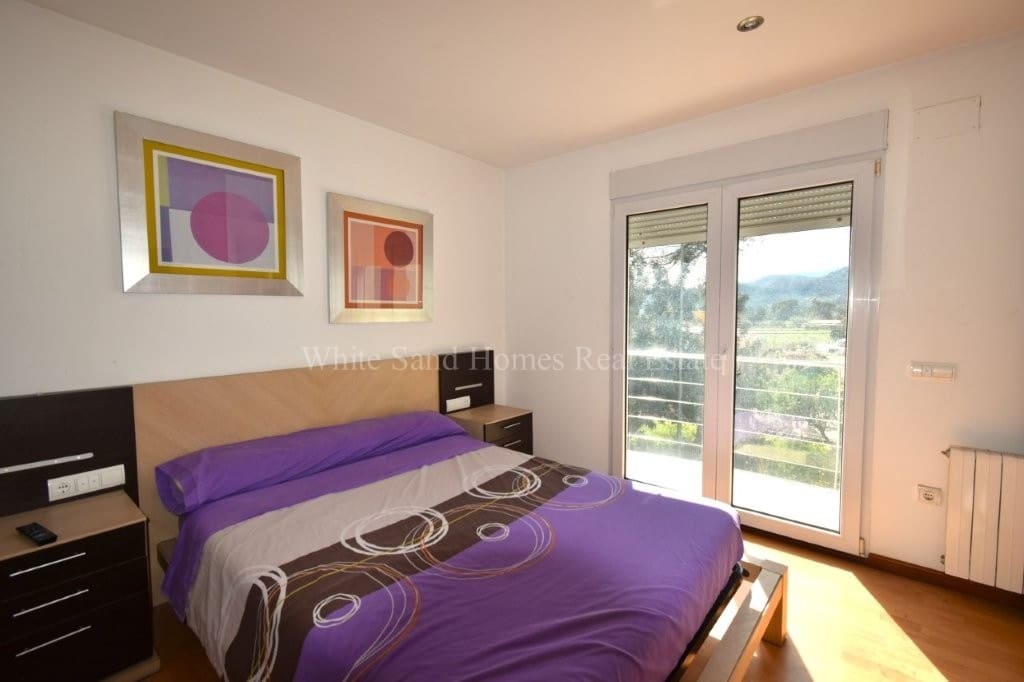 4 sypialnia Willa na sprzedaż w Palma de Gandia z basenem garażem - 339 000 € (Ref: 9679259)